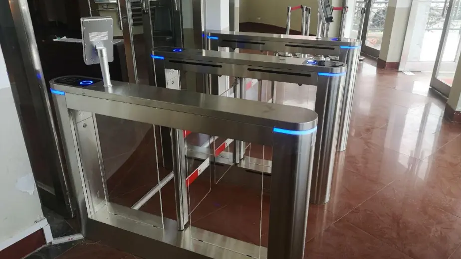 دەروازەی گەیشتن بە ناسینەوەی دەموچاو