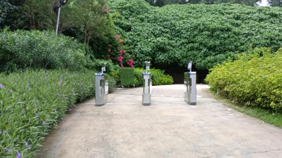 دەروازەی جۆلانەی پیادە