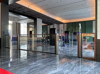 دەروازەی خێرا بۆ هۆڵی وەرزشی