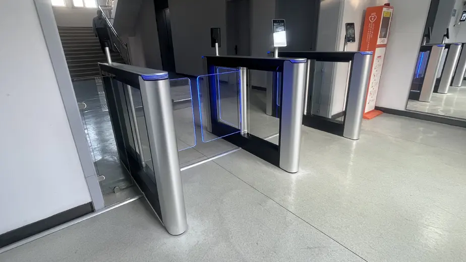 بەربەستی جۆلانە بۆ باڵەخانەکانی ئۆفیسەکان